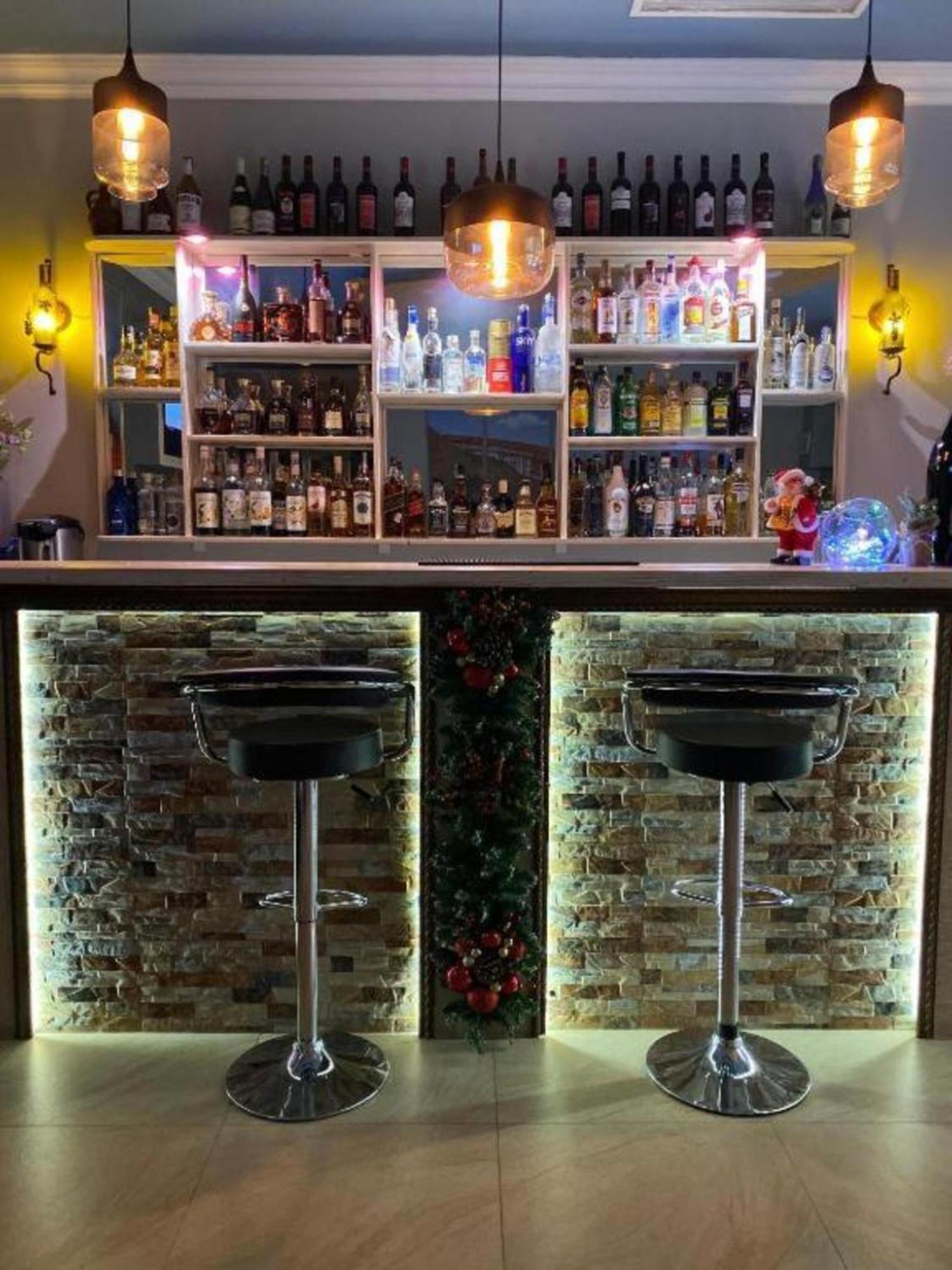 Hotel & Apartments California Γιερεβάν Εξωτερικό φωτογραφία